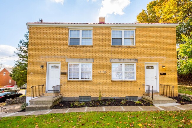 Primary Photo - AVAILABLE JULY 1st!! FANTASTIC 1-bedroom i...