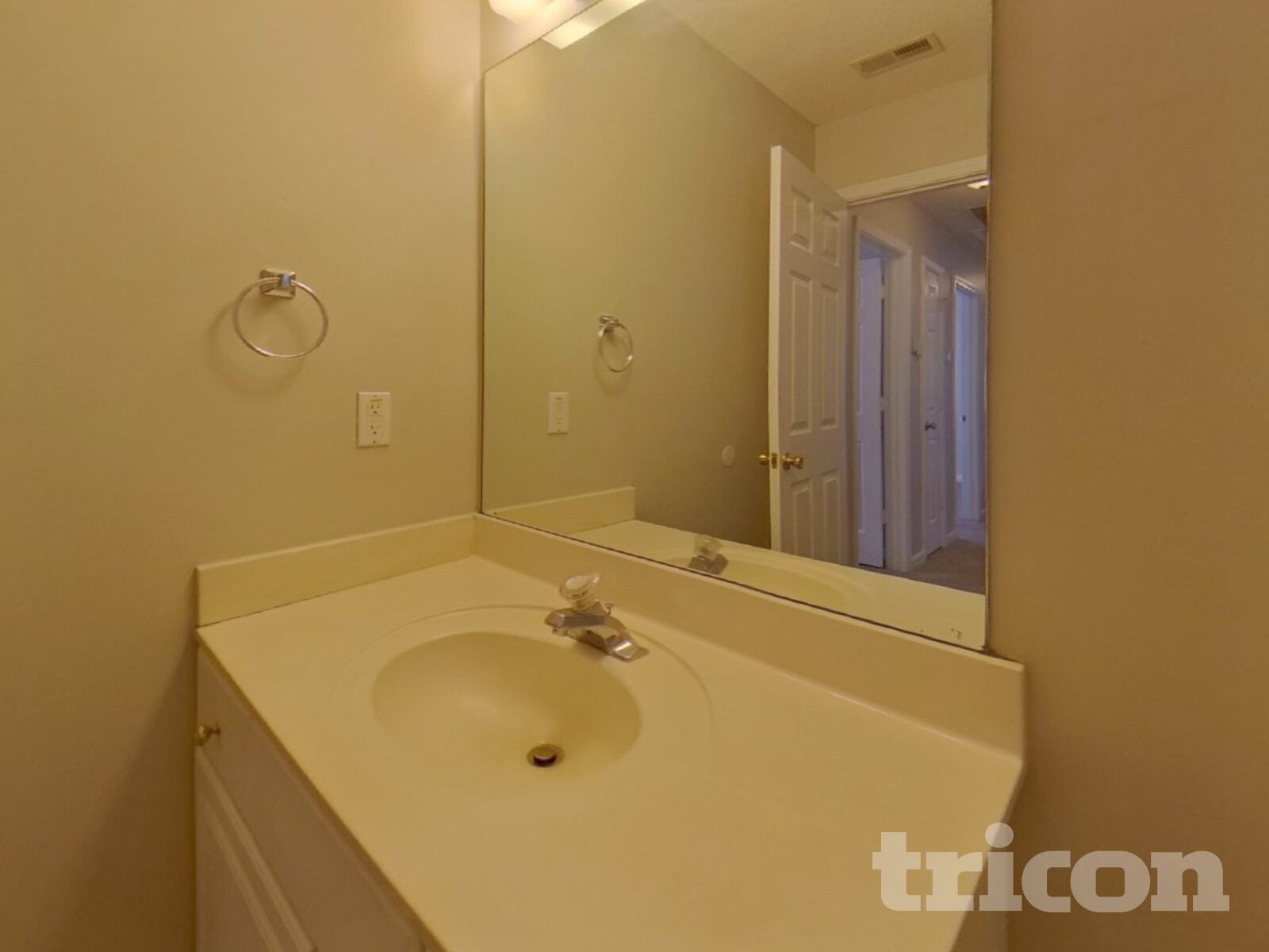 Building Photo - 1422 Gentry Ct