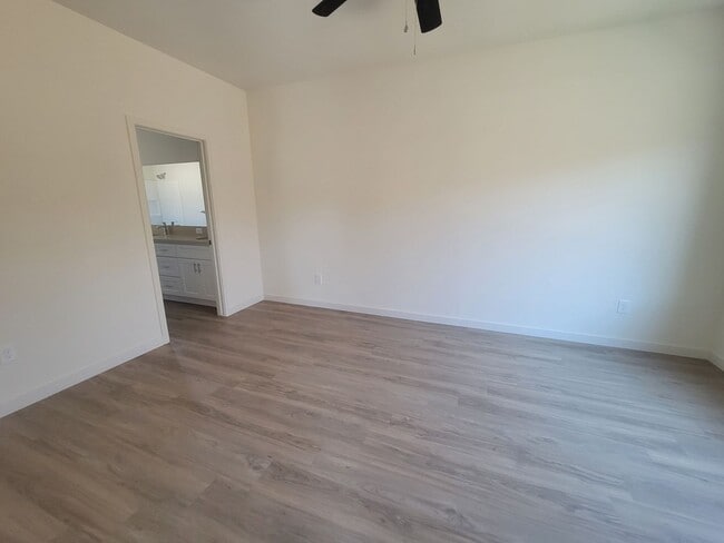 Building Photo - 8418 Grandy St
