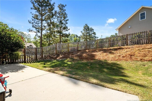 Building Photo - 5 Adams Cir
