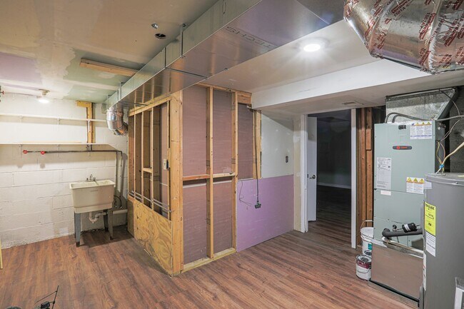Building Photo - 11 Pawleys Ct
