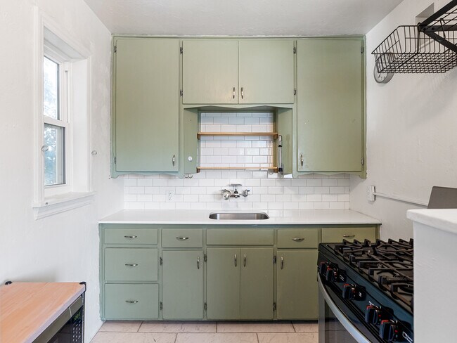 Building Photo - 1819 NW 22nd St