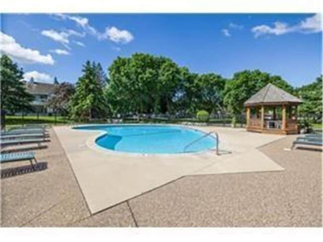 Building Photo - 3563 Blue Jay Way