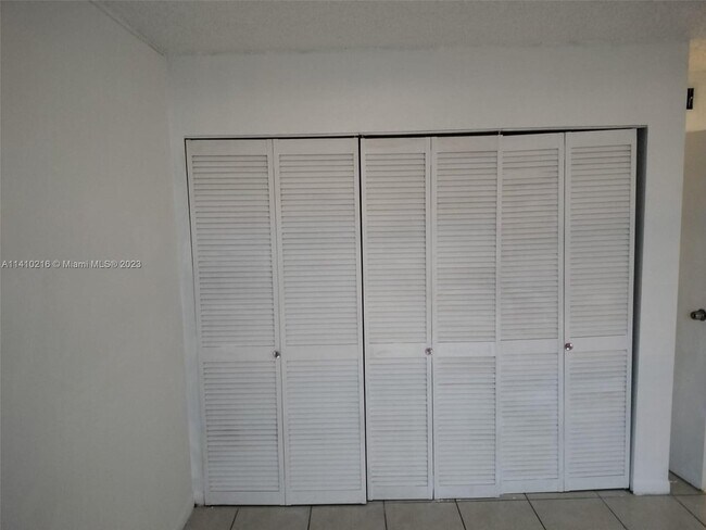 Building Photo - 13499 Biscayne Blvd