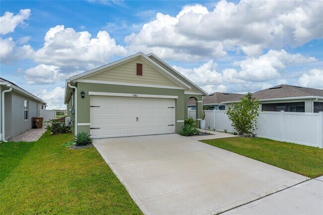 Building Photo - 1982 King Ranch St