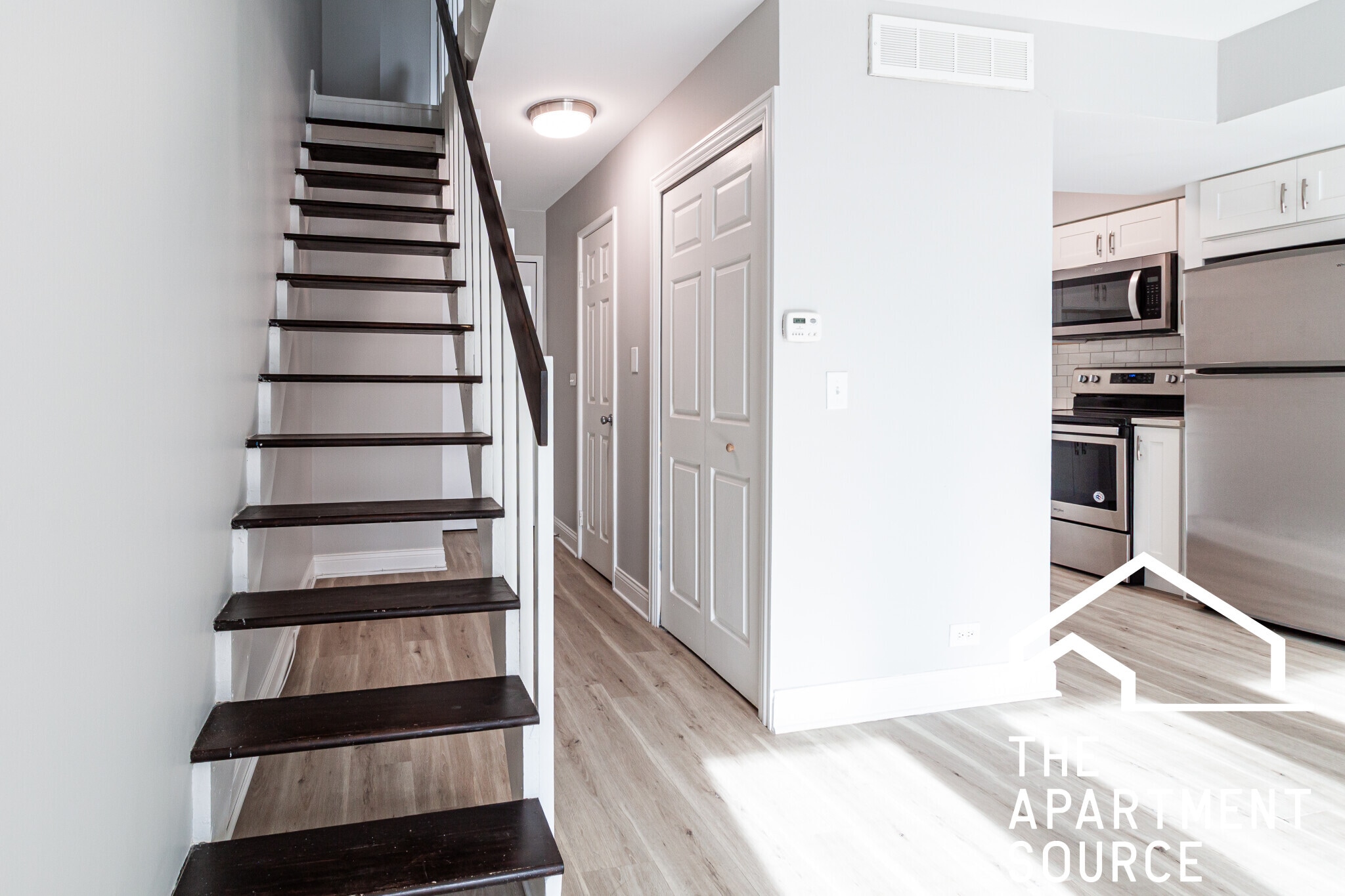 Building Photo - 744 W Gordon Ter