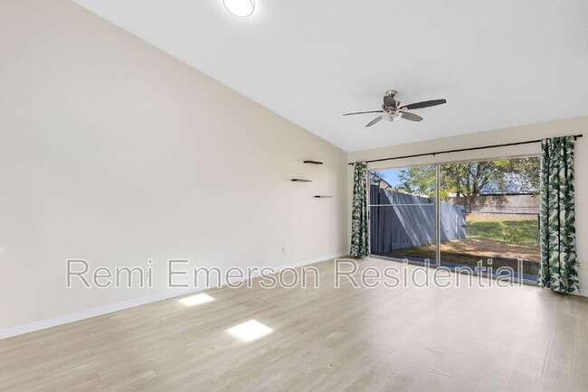 Building Photo - 7951 Merrimac Cove Dr