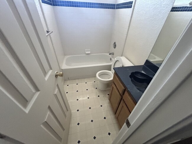 Building Photo - Great Home For Rent