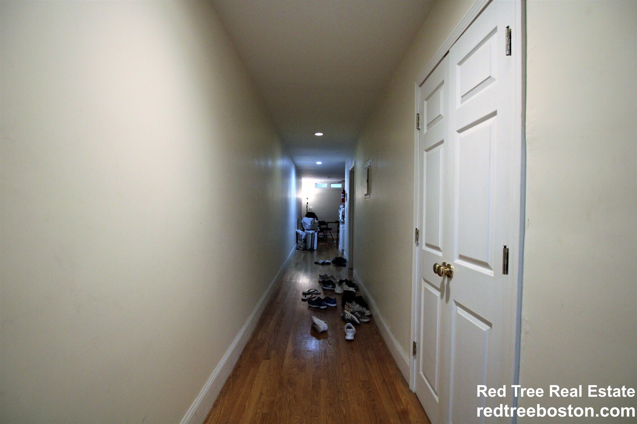 Building Photo - 324 St Paul St