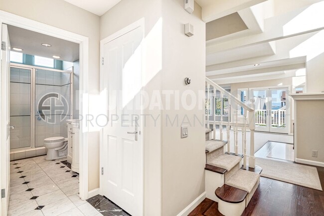 Building Photo - VIDEO - Fenced Yard in Hurricane Gulch - V...