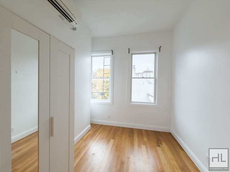 Building Photo - WYCKOFF AVENUE / Bushwick 3-Bed 1-Bath / N...