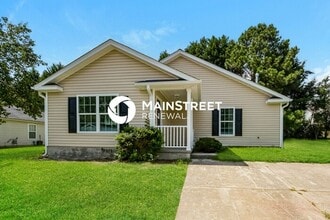 Building Photo - 4 Bedroom Pet-Friendly Home in Durham, NC with Main Street Renewal