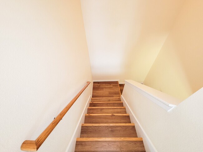 Building Photo - 11147 Carriage Lake Dr