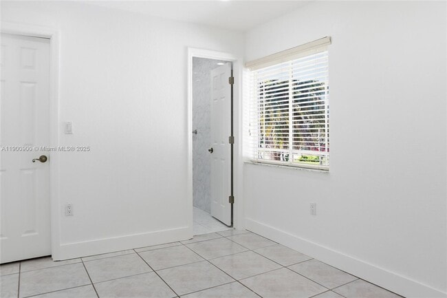 Building Photo - 19851 SW 79th Ave