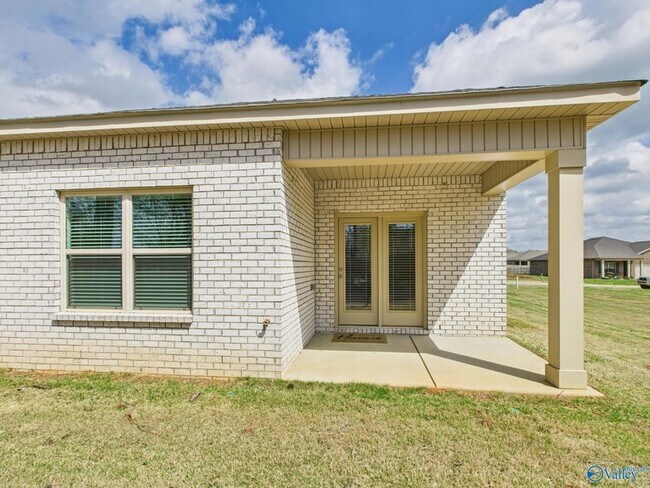Building Photo - 21996 Chancery Ln
