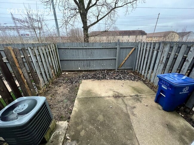 Building Photo - 5612 Longbow Ln