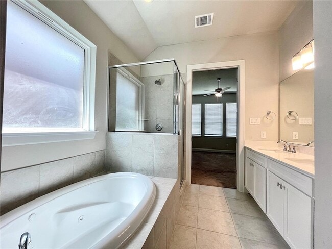 Building Photo - 6405 Coalinga Ln