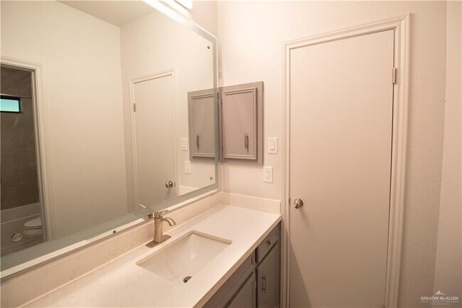 Building Photo - 5404 N 5th St