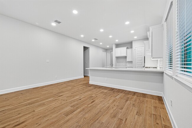 Building Photo - 14727 Band Tailed Pigeon Ct