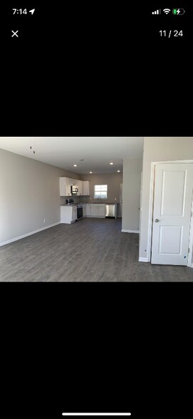 Building Photo - 338 Kristen Ct