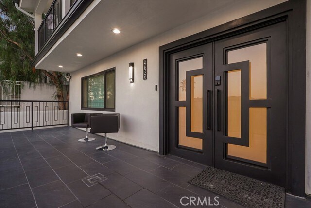 Building Photo - 3381 Oakmont View Dr