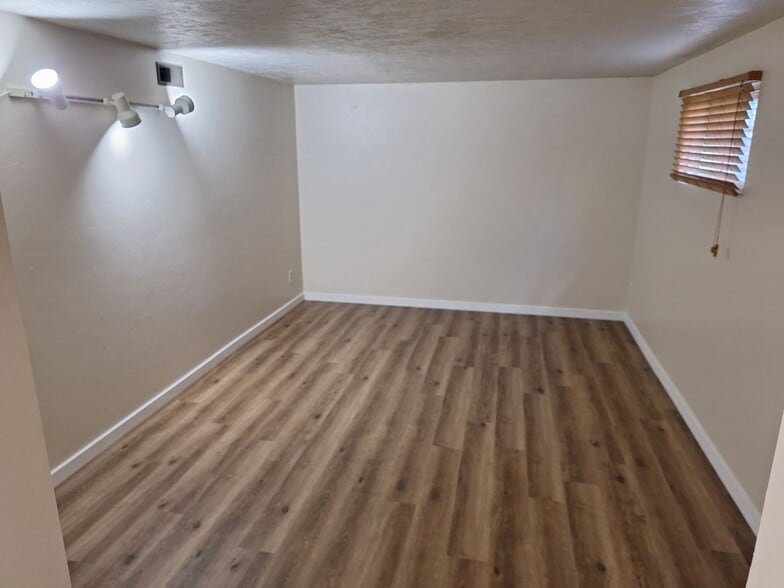 Building Photo - 2645 Oro Blanco Drive