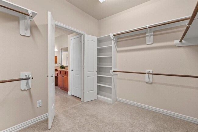 Building Photo - 2511 Orchid Creek Dr