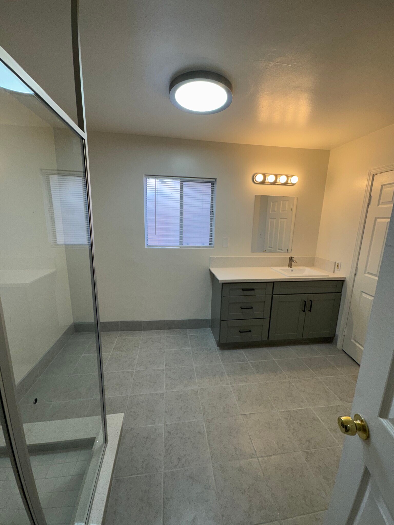Bathroom 3 - 5805 Alta Vista Ave