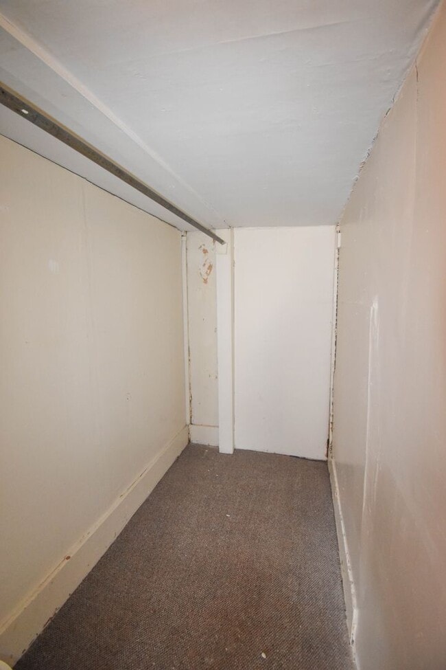 Building Photo - RWIL300