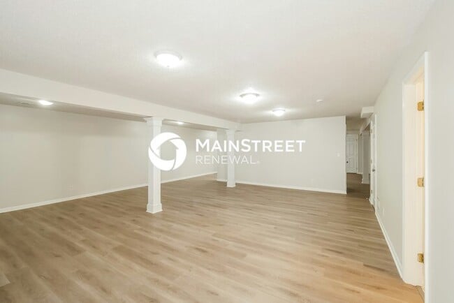 Building Photo - 3 Bedroom Pet-Friendly Home in PLATTE CITY, MO with Main Street Renewal