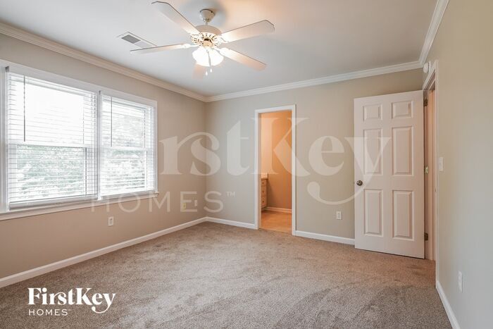 Building Photo - 90 Ridgewood Ln