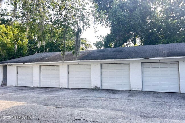 Building Photo - 55 Riberia St