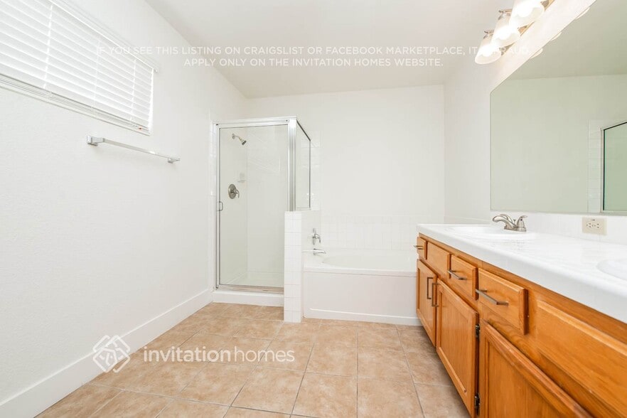 Building Photo - 8324 Grand Pacific Dr