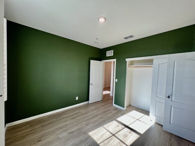 Building Photo - 436 Rose St