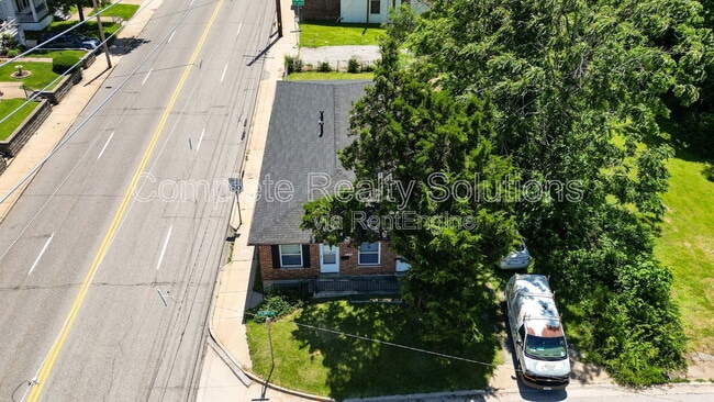 Building Photo - 6200 Flint Ave