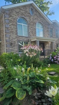 Building Photo - Bayside Property of NY