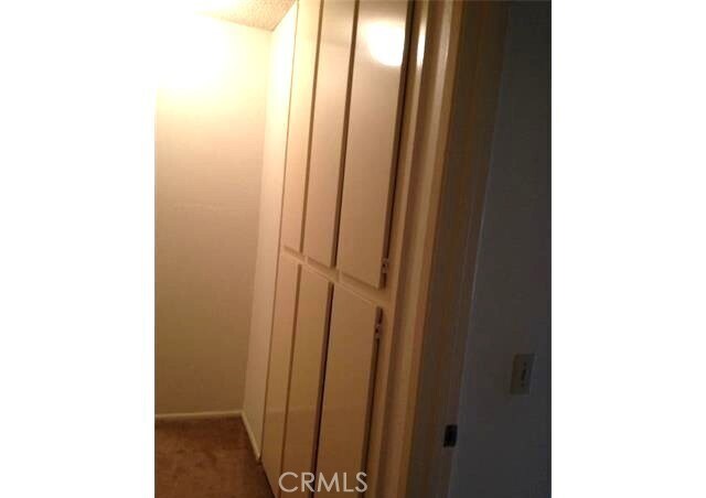 Building Photo - 1008 Las Lomas Dr