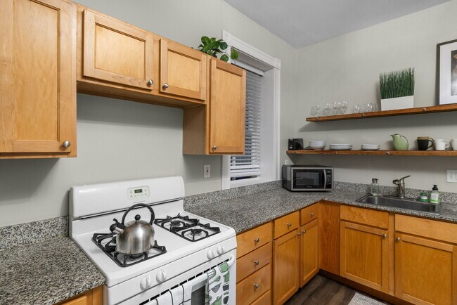 Building Photo - 2819 Shenandoah Ave