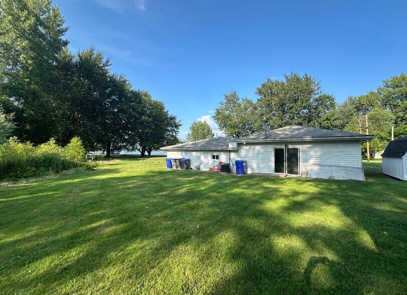 Backyard - 1415 S Oak St