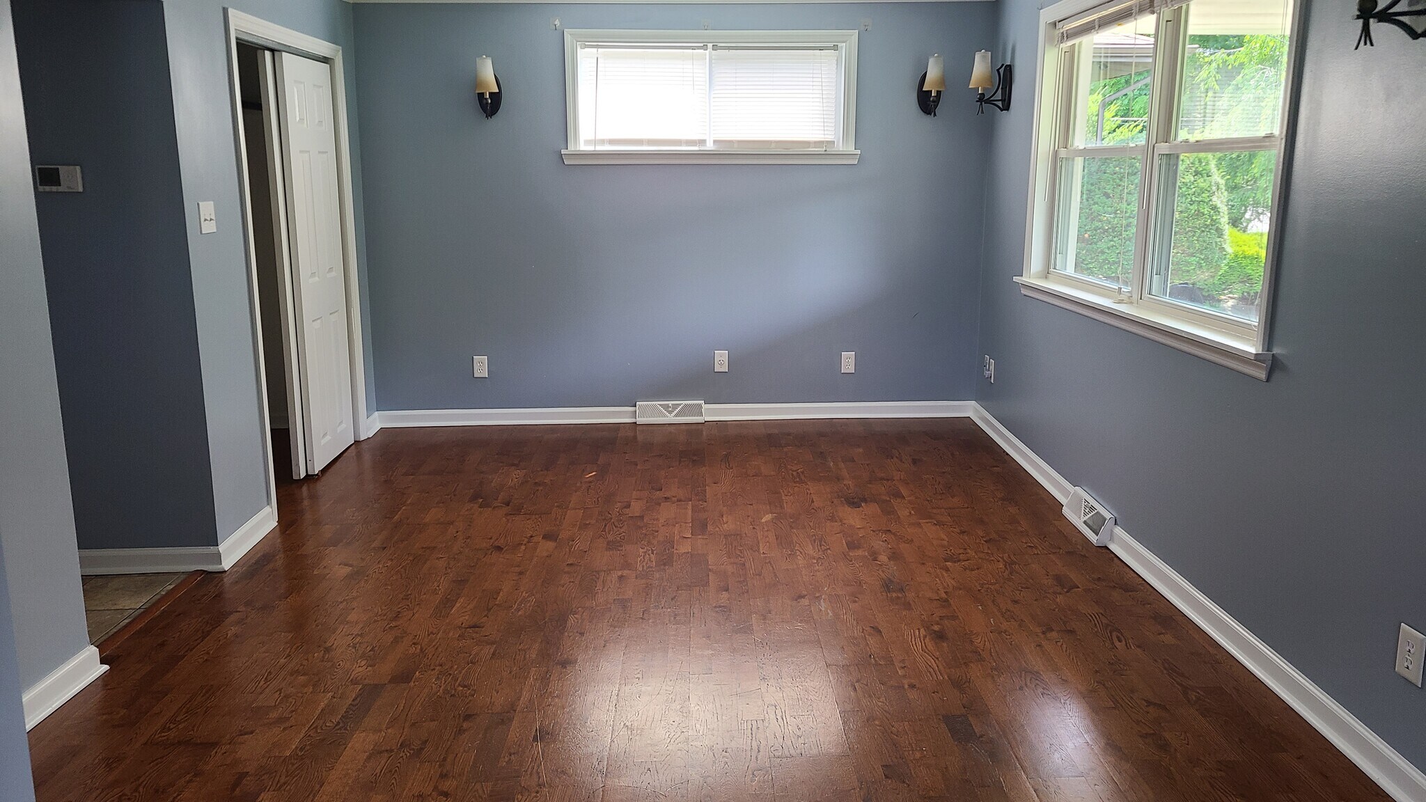 Building Photo - 310 Cecil St