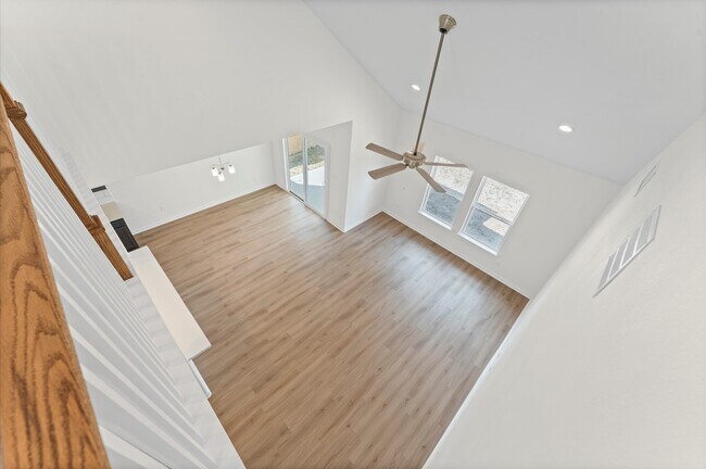 Building Photo - 11824 Whirlaway Dr