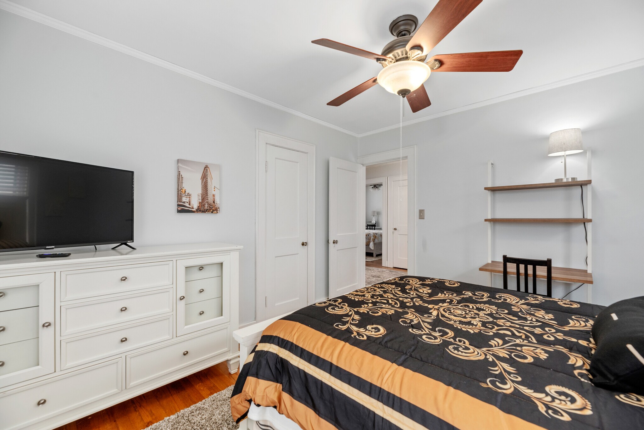 Building Photo - 425 N Bluff Ave