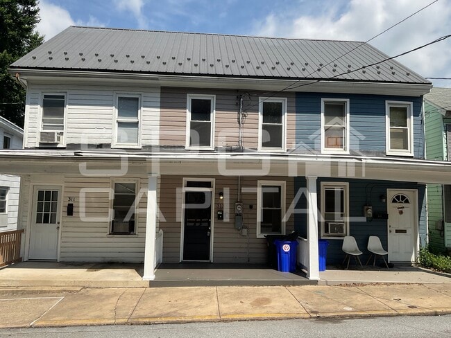 Primary Photo - 313 E Burd St