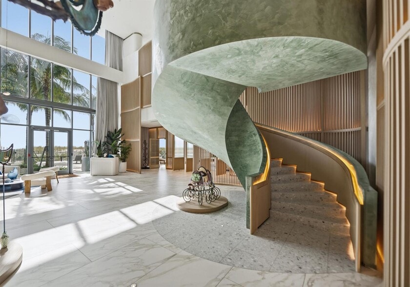 Building Photo - 900 N Ocean Blvd