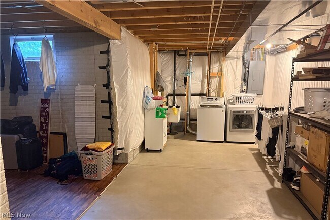 Building Photo - 167 Creekledge Ln