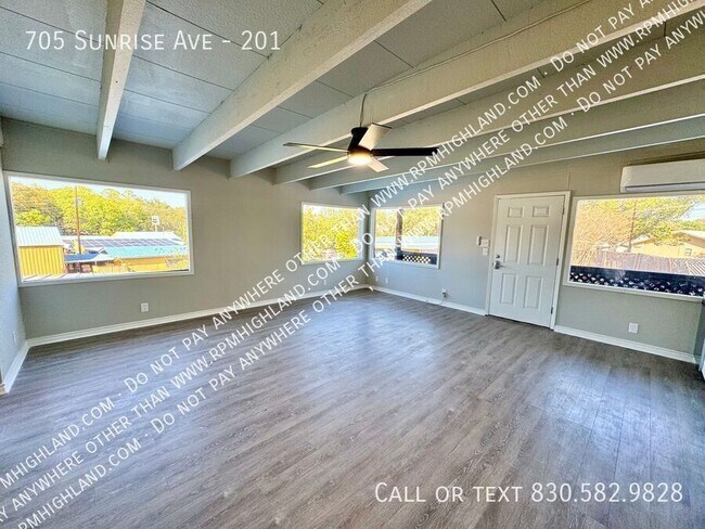 Building Photo - 705 Sunrise Ave