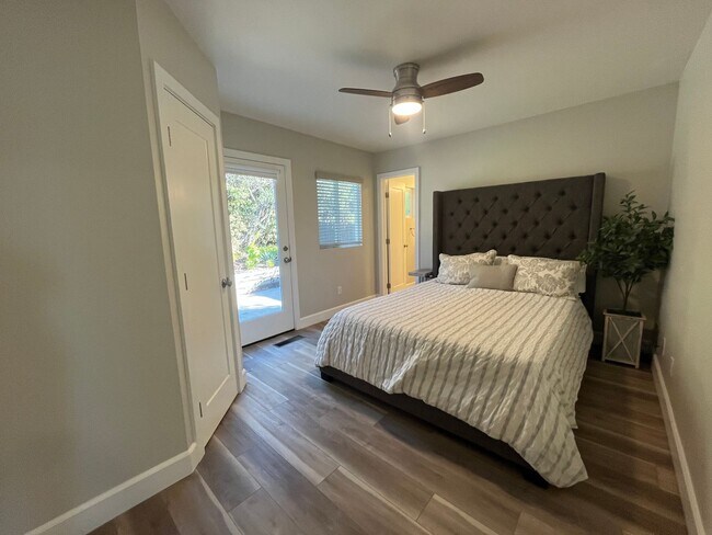 Building Photo - Remodeled, 2BD/2BA Duplex w/ Sunset Views: Fenced Yard, Garage, Steps to Beach & Downtown Encinitas