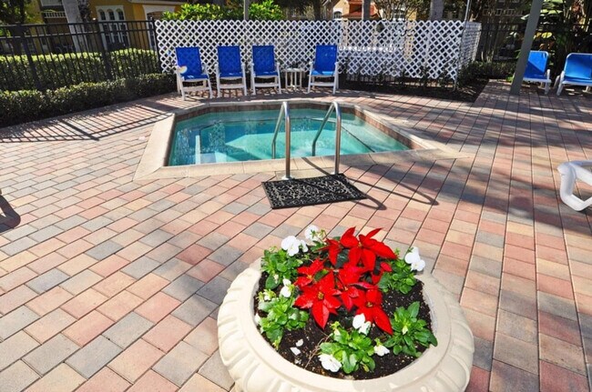 Building Photo - 8401 Secret Key Cove