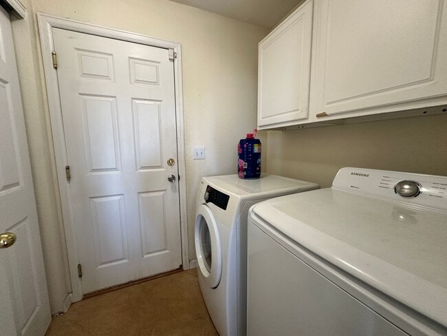 Building Photo - 3 bedroom single family home for rent in Thornton!