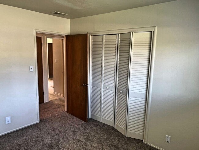 Building Photo - Renovated 3 Bedroom One Story *Vacaville *Pets Negotiable
